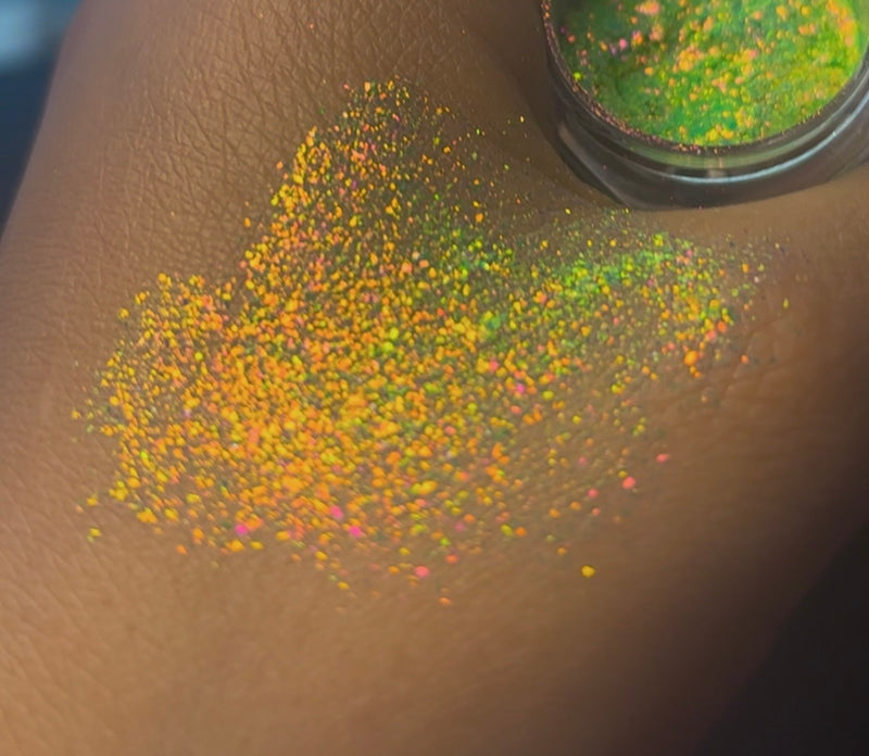 Multichrome Loose Eyeshadow | Glowtopia