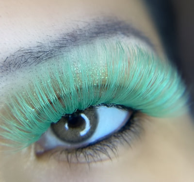 Dark Green False Lashes ‘Alienette’