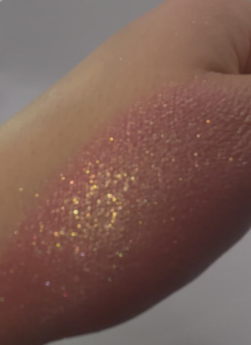 Marble Eyeshadow | 
Pyro Petal